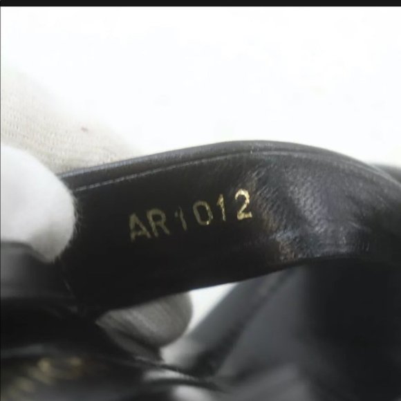 Louis Vuitton Sandals Women Black Leather calf - Picture 7 of 10